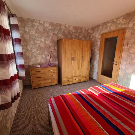 Ferienwohnung Weber ノイシュタット・イン・ザクセン エクステリア 写真