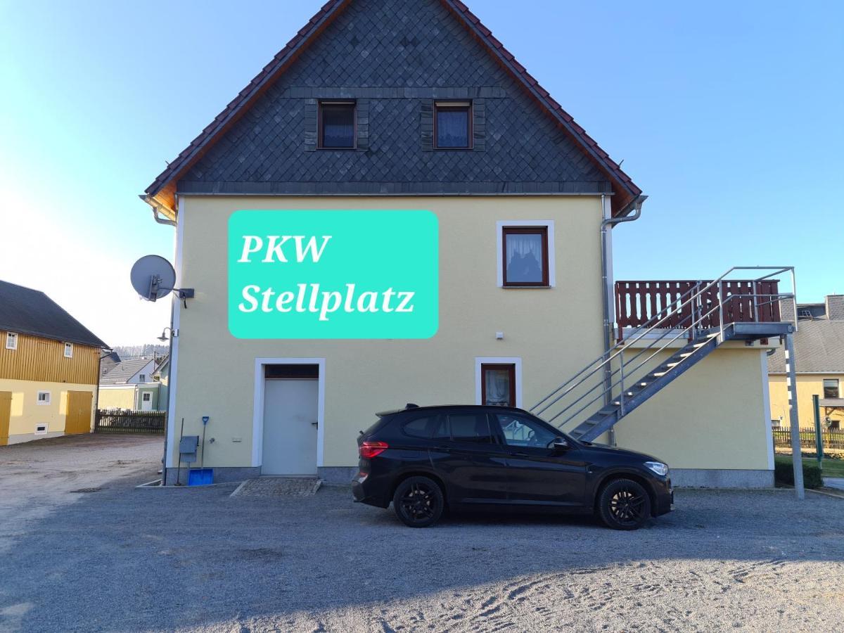 Ferienwohnung Weber ノイシュタット・イン・ザクセン エクステリア 写真